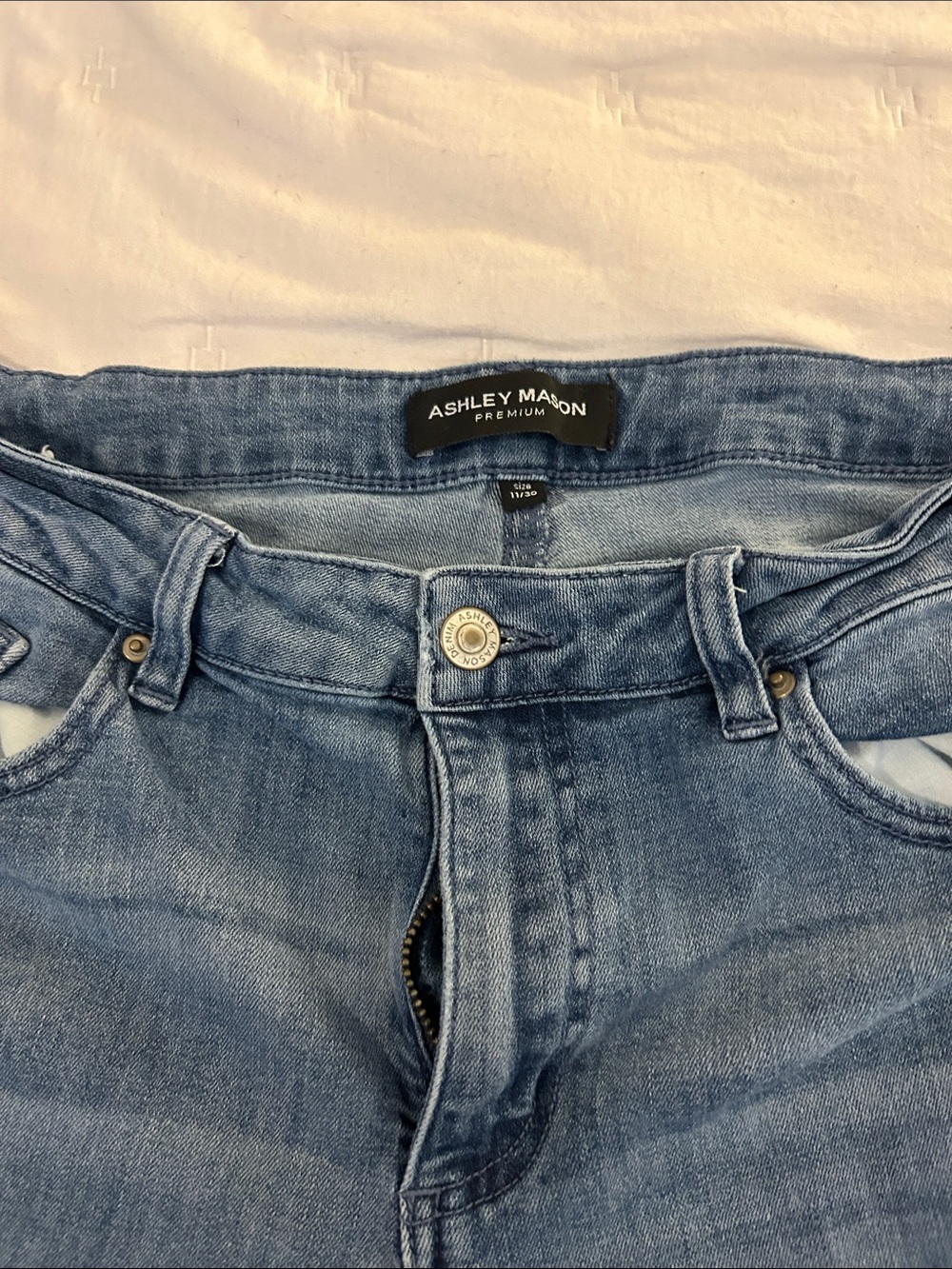 Ashley Mason women’s Washed Blue Slim Jeans bell bottoms